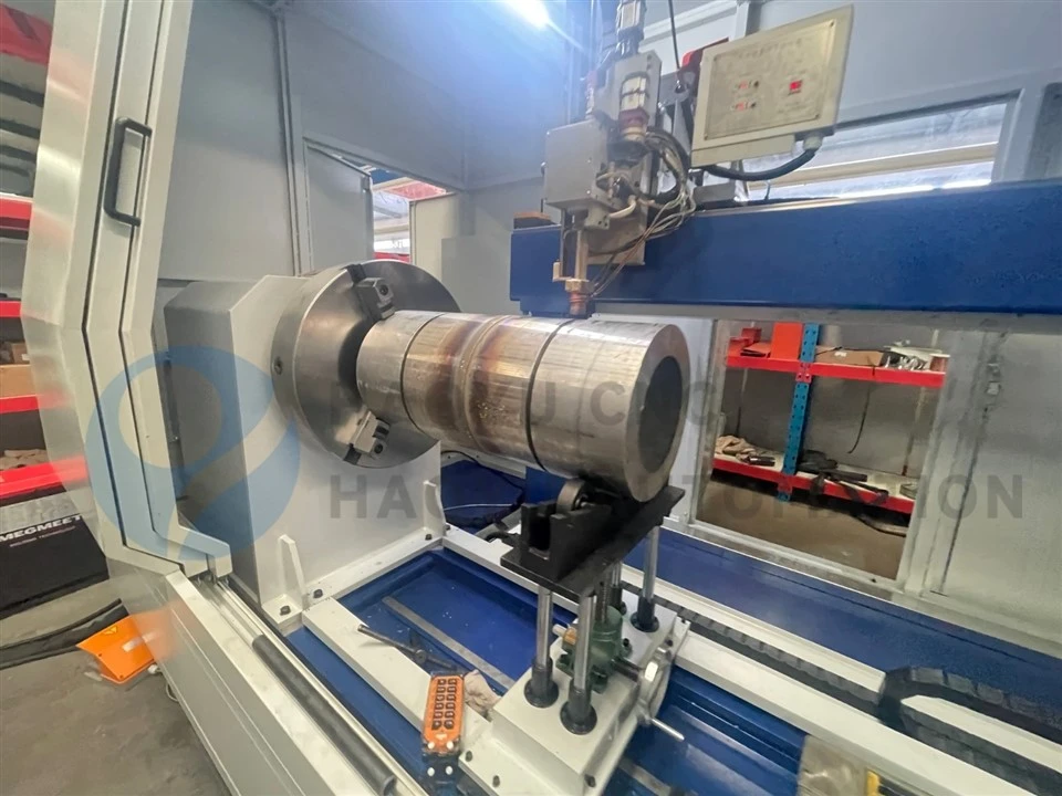 Auto Narrow Gap Welding Machine For Deep Groove suppliers