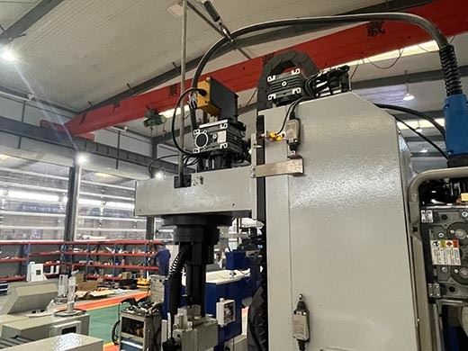 Automatic Double Oil Nozzle Welding Machine For Hydraulic Cylinder factory