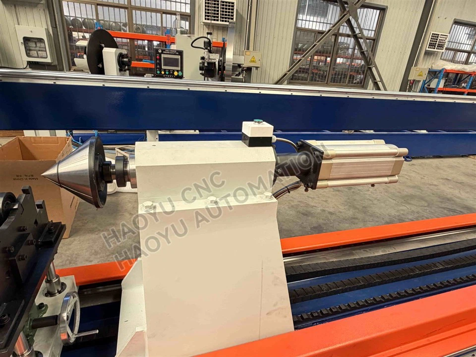 CNC Single Torch Circumferential Welder For Hydraulic Cylinder factory