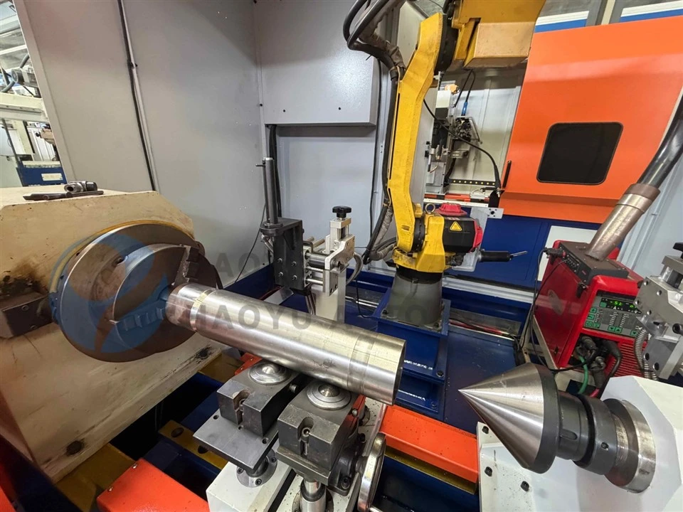 Customizable Robotic Welding Workstation For Hydraulic Cylinder Welding factory