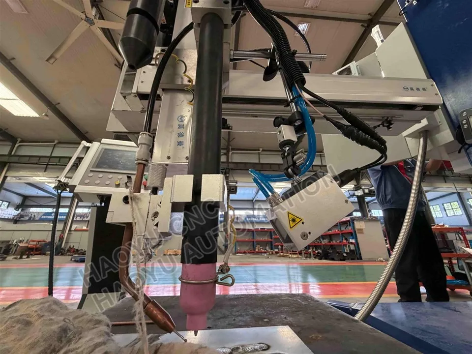 Industrial Cross TIG Circumferential Welding Machine high quality