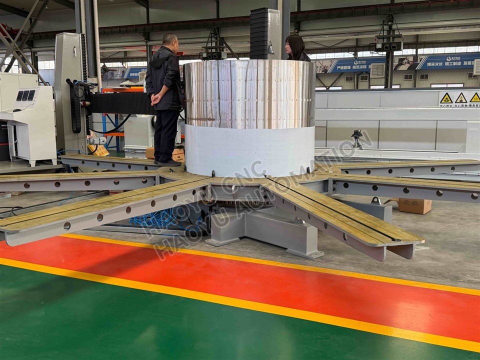 Vertical Circular Seam Welding Machine For Big Tank factory